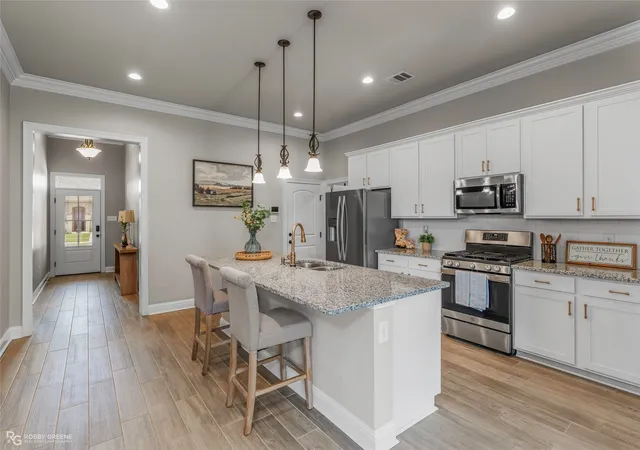 Photo 2 of Sale Pending at 457 Mangrove Ln, Bossier City, LA 71111 | MLS# 21340422 | Listing updated on 2026-09-17