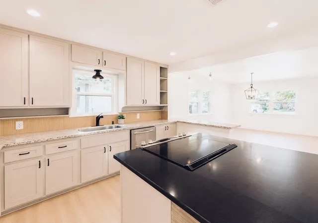 Photo 2 of Single family home for sale at 5517 Santa Barbara Ave, Fort Worth, TX 76114 | MLS# 21341269 | Listing updated on 2026-09-11