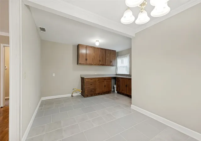 Photo 4 of Single family home for sale at 1225 W Boyce Ave, Fort Worth, TX 76115 | MLS# 21341527 | Listing updated on 2026-09-17