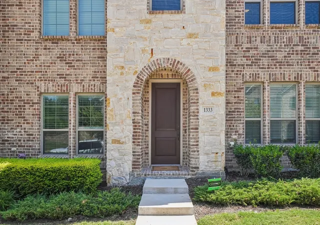 Photo 3 of Townhouse for sale at 1333 Madison Ave, Flower Mound, TX 75028 | MLS# 21340723 | Listing updated on 2026-09-23