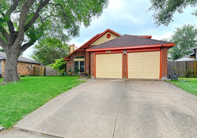 Photo 1 of Single family home for sale at 7814 Clairmont Ave, Rowlett, TX 75089 | MLS# 21341579 | Listing updated on 2026-09-28