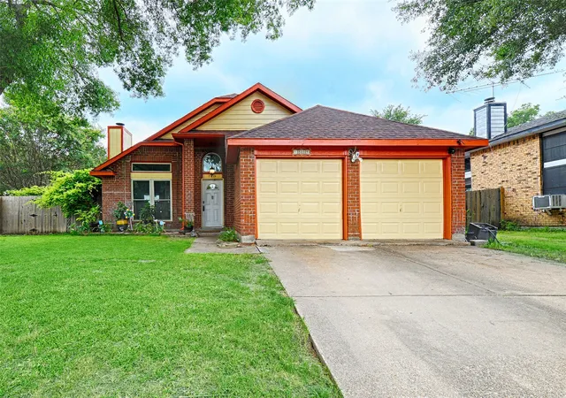 Photo 2 of Single family home for sale at 7814 Clairmont Ave, Rowlett, TX 75089 | MLS# 21341579 | Listing updated on 2026-09-28