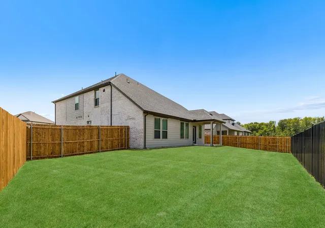 Photo 3 of Single family home for sale at 3205 Azalea Ln, Gunter, TX 75058 | MLS# 21341610 | Listing updated on 2026-09-10
