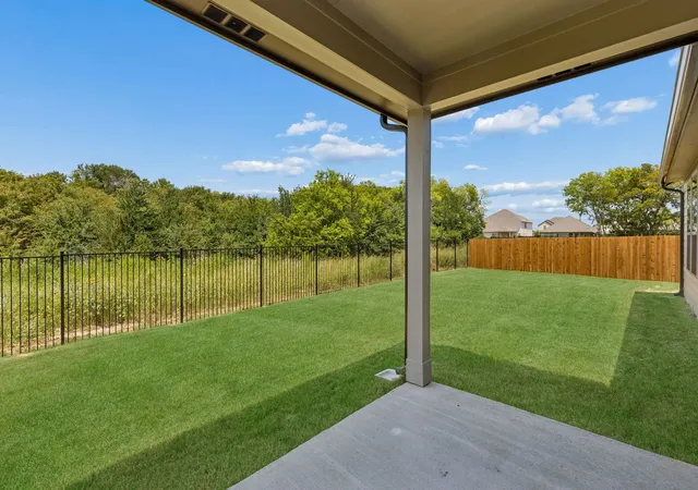 Photo 4 of Single family home for sale at 3205 Azalea Ln, Gunter, TX 75058 | MLS# 21341610 | Listing updated on 2026-09-10