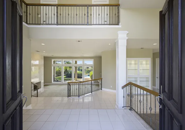 Photo 2 of Single family home for sale at 5916 Forest Highlands Dr, Fort Worth, TX 76132 | MLS# 21330674 | Listing updated on 2026-09-14
