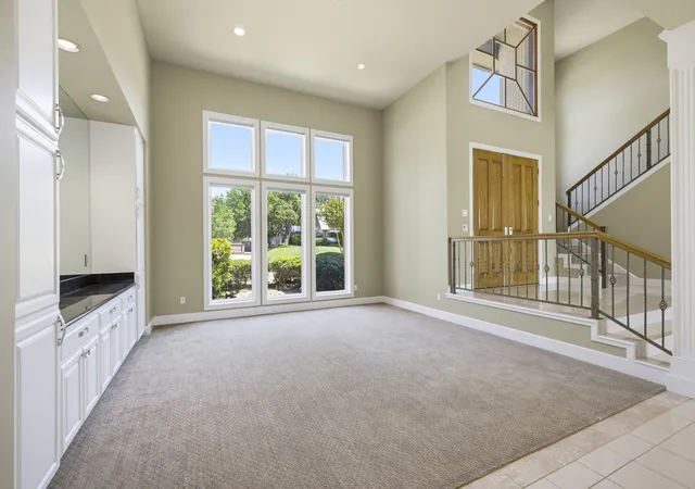 Photo 3 of Single family home for sale at 5916 Forest Highlands Dr, Fort Worth, TX 76132 | MLS# 21330674 | Listing updated on 2026-09-14