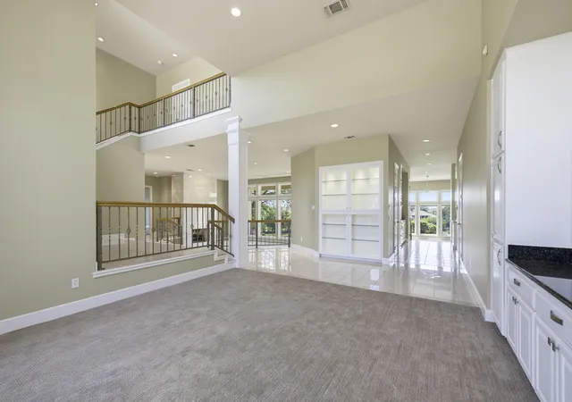 Photo 3 of Single family home for sale at 5916 Forest Highlands Dr, Fort Worth, TX 76132 | MLS# 21330674 | Listing updated on 2026-09-14