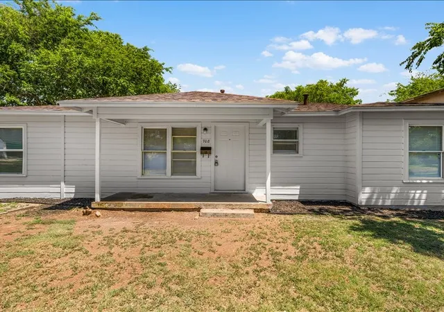 Photo 1 of Single family home for sale at 708 Race St, Crowley, TX 76036 | MLS# 21341662 | Listing updated on 2026-09-25