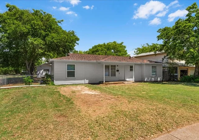 Photo 2 of Single family home for sale at 708 Race St, Crowley, TX 76036 | MLS# 21341662 | Listing updated on 2026-09-25
