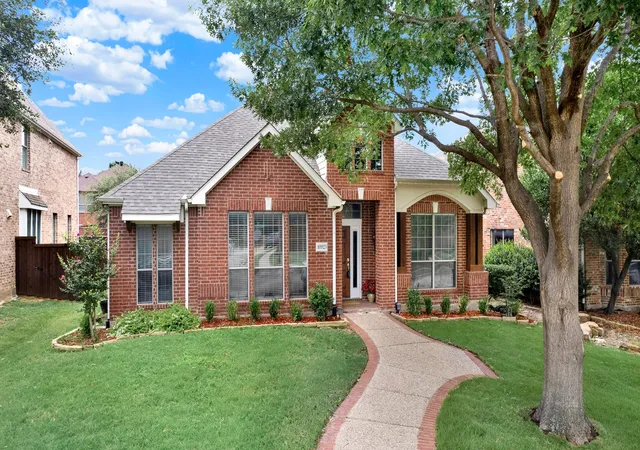 Photo 1 of Single family home for sale at 10925 Prescott Dr, Frisco, TX 75033 | MLS# 21311518 | Listing updated on 2026-09-12