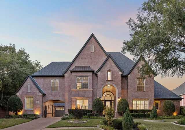 Photo 1 of Mansion for sale at 1010 Ashlawn Dr, Southlake, TX 76092 | MLS# 21341368 | Listing updated on 2026-09-10