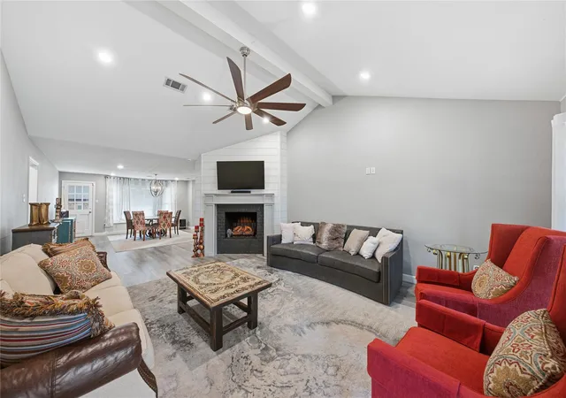 Photo 1 of Single family home for sale at 111 Havenwood Dr, Enchanted Oaks, TX 75156 | MLS# 21341595 | Listing updated on 2026-09-14