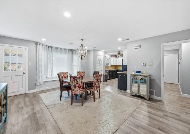 Photo 3 of Single family home for sale at 111 Havenwood Dr, Enchanted Oaks, TX 75156 | MLS# 21341595 | Listing updated on 2026-09-14