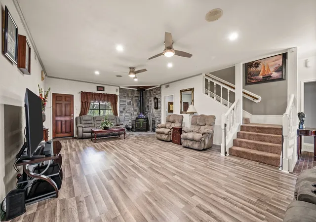Photo 2 of Single family home for sale at 617 Malloy Ln, Ovilla, TX 75154 | MLS# 21340925 | Listing updated on 2026-09-13
