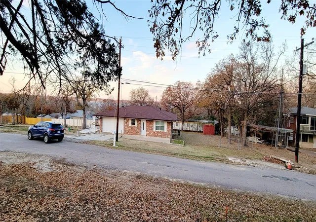 Photo 3 of Sale Pending at 1963 Hillcrest Cir, Gordonville, TX 76245 | MLS# 21341793 | Listing updated on 2026-09-11