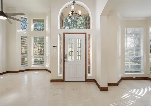 Photo 3 of Sale Pending at 1718 Lake Bluff Dr, Garland, TX 75043 | MLS# 21327886 | Listing updated on 2026-09-29
