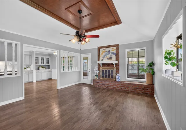 Photo 3 of Sale Pending at 6301 Kenwood Dr, Shreveport, LA 71119 | MLS# 21340157 | Listing updated on 2026-09-09