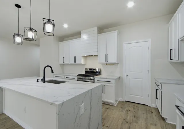 Photo 3 of Single family home for sale at 2520 Candle Ln, Justin, TX 76247 | MLS# 21341999 | Listing updated on 2026-09-16