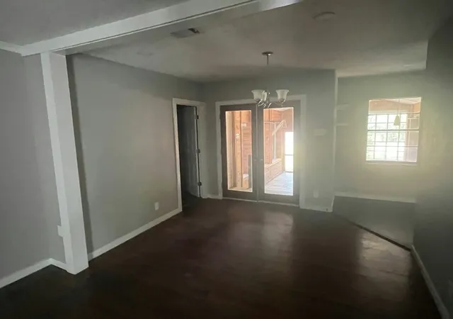 Photo 3 of Single family home for sale at 3250 Highland Woods Cir, Dallas, TX 75241 | MLS# 21342249 | Listing updated on 2026-09-08