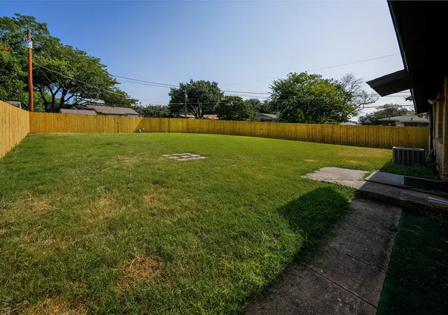 Photo 3 of Sale Pending at 1205 Northridge Dr, Plano, TX 75075 | MLS# 21342387 | Listing updated on 2026-09-14