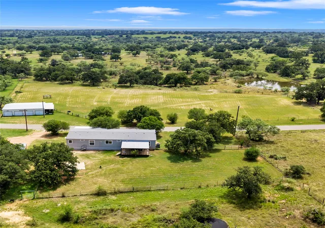Photo 3 of House for sale at 153 Lariat Ln, Llano, TX 78643 | MLS# 21337030 | Listing updated on 2026-09-18