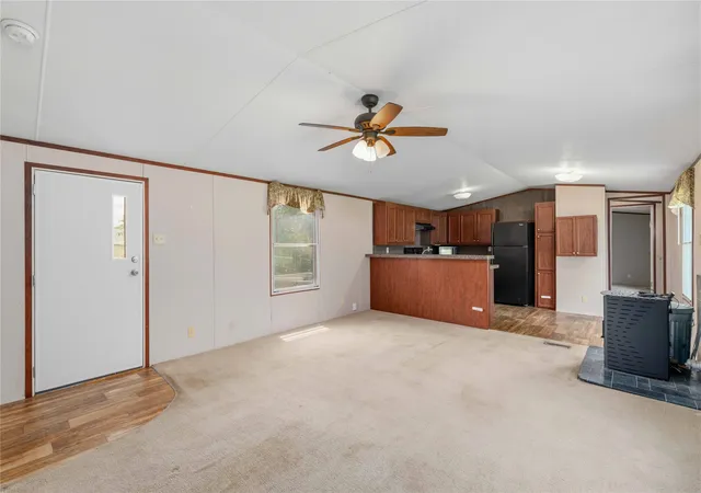 Photo 2 of Manufactured home for sale at 500 N Moreland St, De Leon, TX 76444 | MLS# 21335351 | Listing updated on 2026-09-02