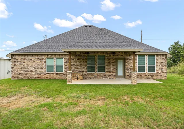 Photo 3 of Single family home for sale at 3209 Christine Dr, Granbury, TX 76048 | MLS# 21337415 | Listing updated on 2026-09-16