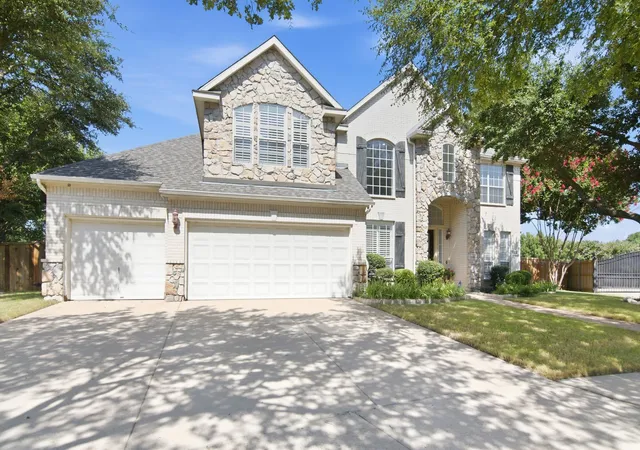 Photo 3 of Single family home for sale at 5016 Daylily Ct, Fort Worth, TX 76123 | MLS# 21342287 | Listing updated on 2026-09-12
