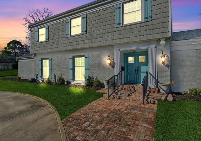 Photo 3 of Single family home for sale at 1016 Crestview Dr, Sherman, TX 75092 | MLS# 21342303 | Listing updated on 2026-07-29
