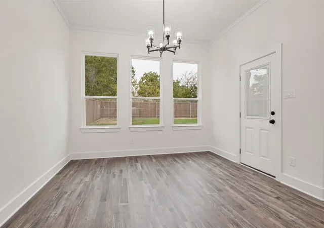 Photo 4 of Sale Pending at 3039 Ramsey Ave, Dallas, TX 75216 | MLS# 21339861 | Listing updated on 2026-09-08