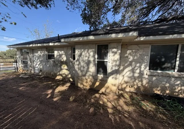 Photo 2 of Single family home for sale at 207 S Creek St, Fredericksburg, TX 78624 | MLS# 21342778 | Listing updated on 2026-07-31