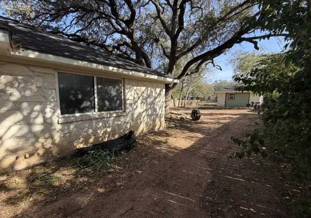 Photo 3 of Single family home for sale at 207 S Creek St, Fredericksburg, TX 78624 | MLS# 21342778 | Listing updated on 2026-07-31