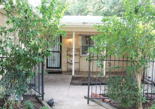 Photo 2 of Single family home for sale at 1210 Cozby St S, Benbrook, TX 76126 | MLS# 21342807 | Listing updated on 2026-07-30