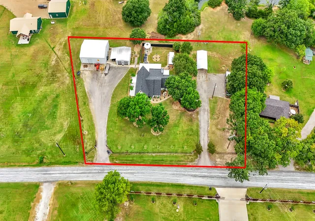 Photo 2 of Single family home for sale at 9867 Dripping Springs Rd, Denison, TX 75021 | MLS# 21338726 | Listing updated on 2026-07-30