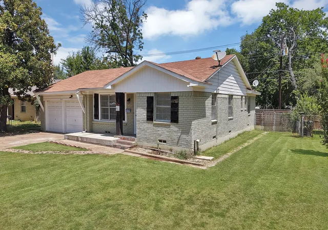 Photo 4 of Single family home for sale at 8533 Blossom Ln, Dallas, TX 75227 | MLS# 21342821 | Listing updated on 2026-09-15