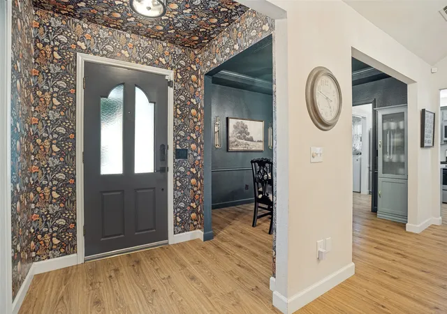 Photo 3 of Sale Pending at 8201 Christie Dr, Frisco, TX 75033 | MLS# 21342760 | Listing updated on 2026-09-12