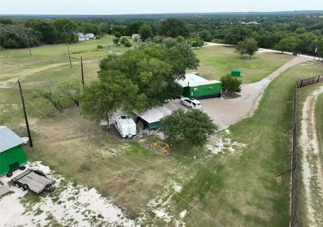 Photo 4 of Single family home for sale at 109 Pr 2400, Iredell, TX 76649 | MLS# 21342871 | Listing updated on 2026-07-28