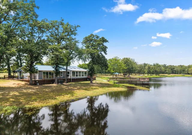 Photo 3 of Single family home for sale at 992 Rs County Road 4325, Emory, TX 75440 | MLS# 21342638 | Listing updated on 2026-07-31