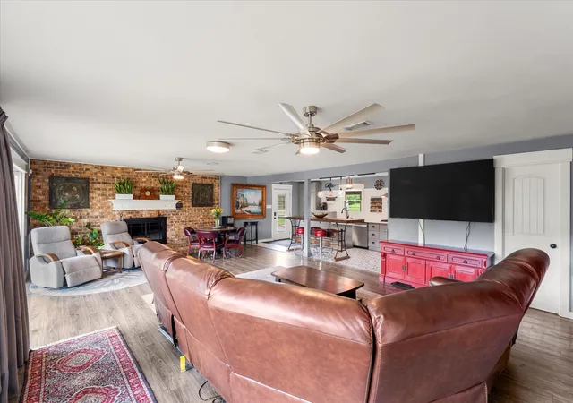 Photo 4 of Single family home for sale at 992 Rs County Road 4325, Emory, TX 75440 | MLS# 21342638 | Listing updated on 2026-07-31