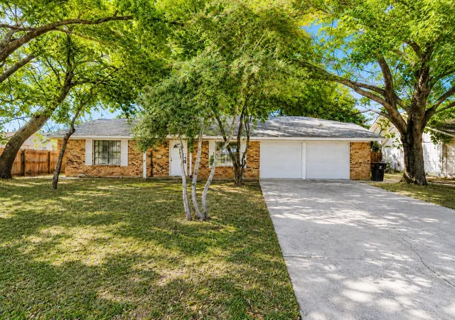 Photo 1 of Single family home for sale at 421 Apple Blossom Ln, Hurst, TX 76053 | MLS# 21342961 | Listing updated on 2026-09-08