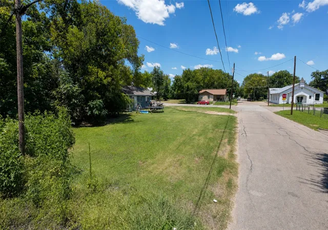 Photo 3 of Land for sale at 600 Preston St, Waco, TX 76704 | MLS# 21339676 | Listing updated on 2026-07-29