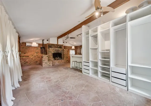 Photo 3 of Single family home for sale at 501 Lakeshore Rd, Denton, TX 76208 | MLS# 21343006 | Listing updated on 2026-09-28