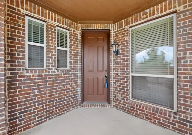 Photo 3 of Single family home for sale at 6148 Hagan Hill Pkwy, Mesquite, TX 75181 | MLS# 21342510 | Listing updated on 2026-09-11