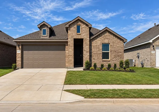 Photo 1 of Sale Pending at 4220 Sunny Branch Ln, Crowley, TX 76036 | MLS# 21342457 | Listing updated on 2026-10-20