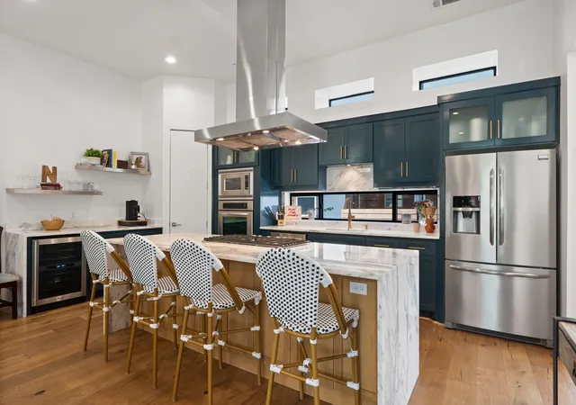Photo 3 of Condo for sale at 1906 Euclid Ave #C, Dallas, TX 75206 | MLS# 21343068 | Listing updated on 2026-09-13