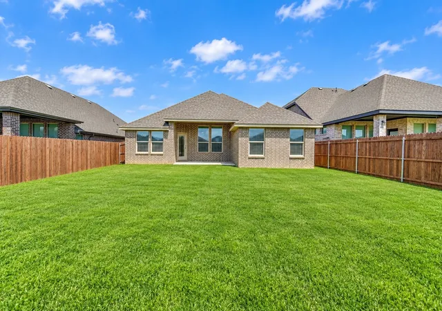 Photo 2 of Single family home for sale at 1340 Collett Sublett Rd, Kennedale, TX 76060 | MLS# 21341540 | Listing updated on 2026-09-25