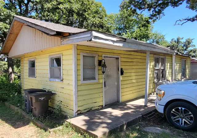 Photo 1 of Single family home for sale at 3605 Rufus St, Fort Worth, TX 76119 | MLS# 21340714 | Listing updated on 2026-09-12