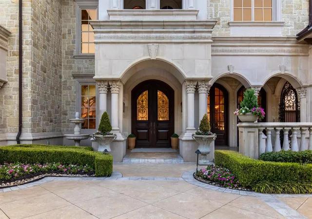 Photo 2 of Mansion for sale at 2933 Belclaire Dr, Frisco, TX 75034 | MLS# 21302765 | Listing updated on 2026-09-24