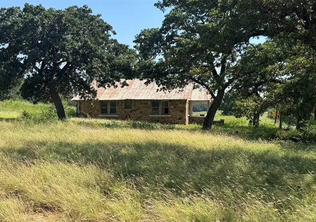 Photo 1 of Land for sale at 3264 Fruitland Rd, Sunset, TX 76270 | MLS# 21343243 | Listing updated on 2026-09-10