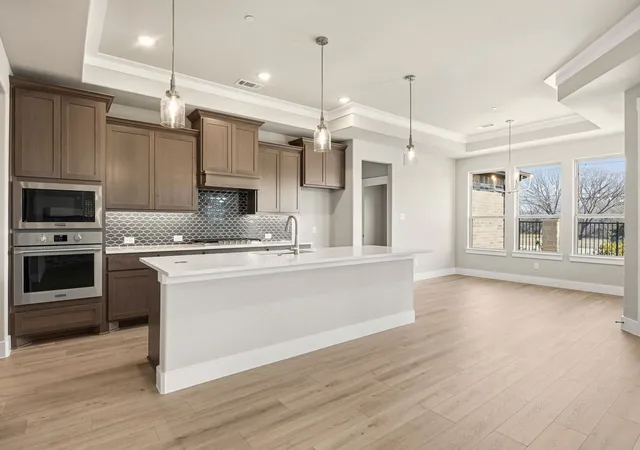 Photo 4 of Condo for sale at 191 Pomona Crk, Prosper, TX 75078 | MLS# 21343247 | Listing updated on 2026-09-08